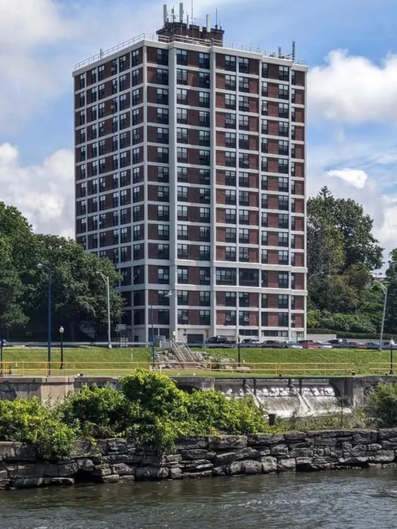 Photo of Simeon DeWitt Apartments