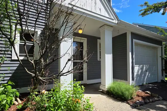 Photo of 8 South Meadow Drive