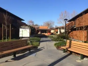 Photo of Clarendon Apartments