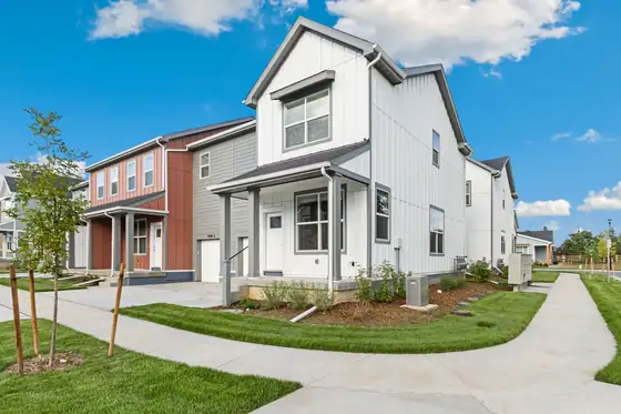 Photo of Elevation CLT home: 5548 Wheelhouse Way H-4
