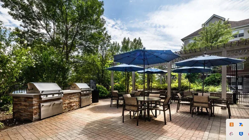 Photo 5 of 6 of The Aven at Newton Highlands