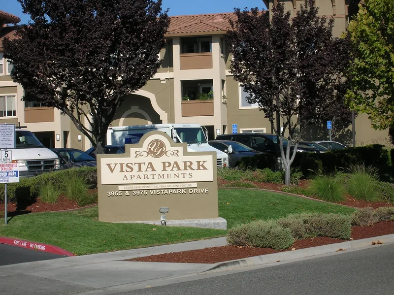 Photo 1 of 2 of Vista Park I
